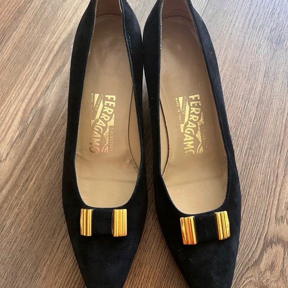 Salvatore Ferragamo Black Suede Flats with Gold Hardware - Picture 4 of 7